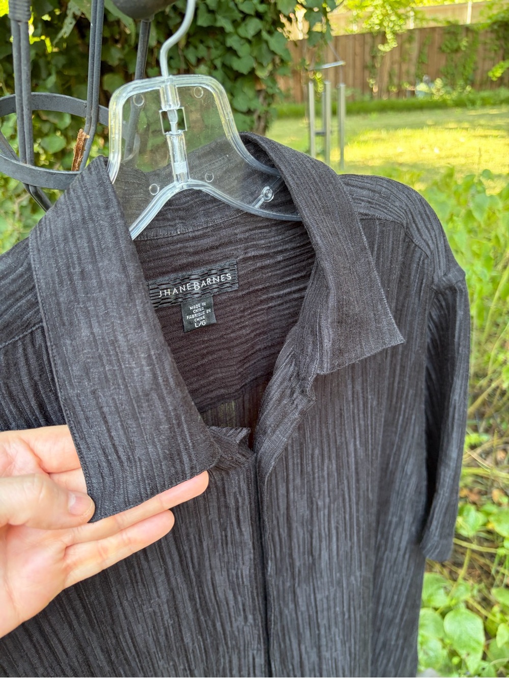 Jhane Barnes Men's Black/Charcoal Textured Lightweight Shirt. Silk/Linen